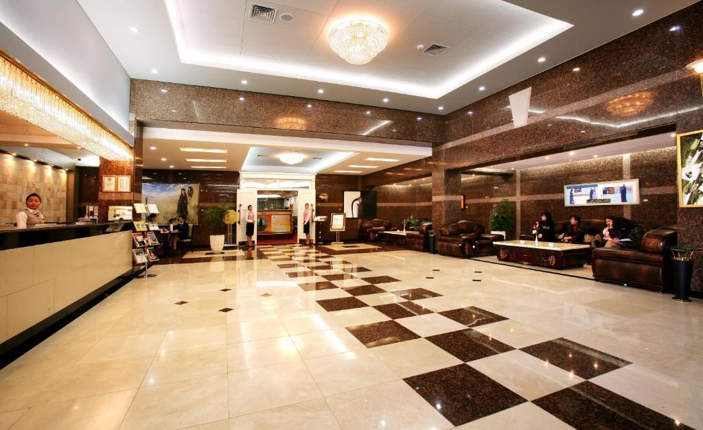 Sunjin Grand Hotel Ulaanbaatar Exterior photo