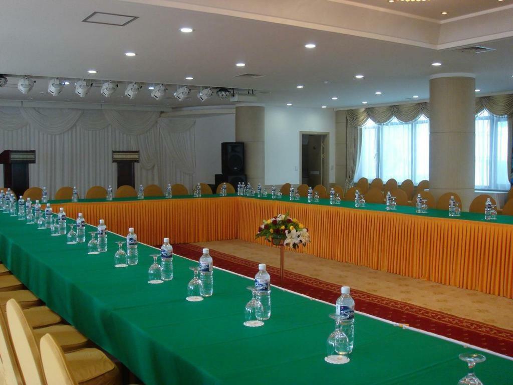 Sunjin Grand Hotel Ulaanbaatar Exterior photo